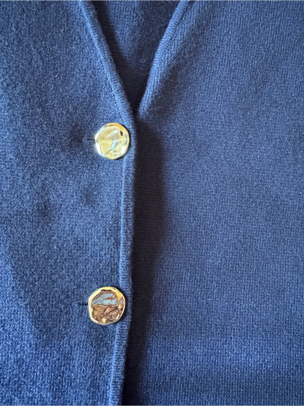 Abercrombie & Fitch LuxeLoft V-Neck Vest - Picture 4 of 6
